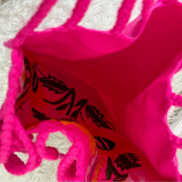 Embroidered Hammock floral hot pink tote bag - Picture 8 of 8
